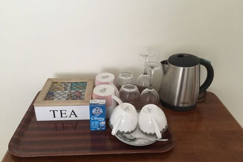 The Royal Dolphin B&B In Safety Bay - Tourism Hervey Bay 7