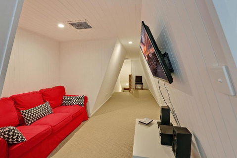 The Pod - Hervey Bay Accommodation 1