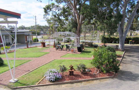 Highlander Haven Motel - Hervey Bay Accommodation 0