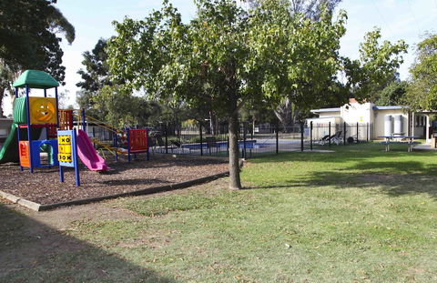 Nagambie Caravan Park & Motel - Tourism Hervey Bay 3