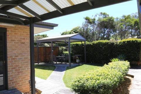 Bunkys By The Sea Holiday House - Tourism Hervey Bay 2