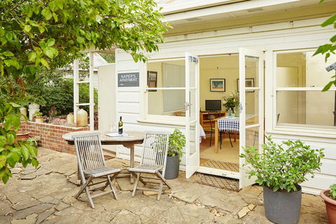 Lochinver Farm Homestead & Cottages - Hervey Bay Accommodation 1