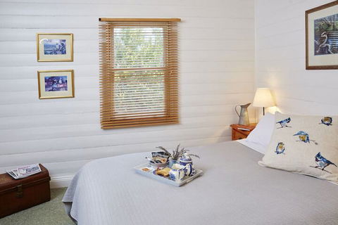 Lochinver Farm Homestead & Cottages - Hervey Bay Accommodation 3