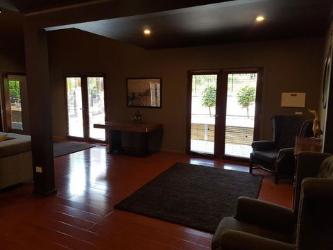 Montrose Barn House - Hervey Bay Accommodation 5