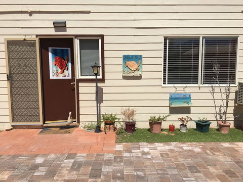 Shark Bay B & B - Hervey Bay Accommodation 2