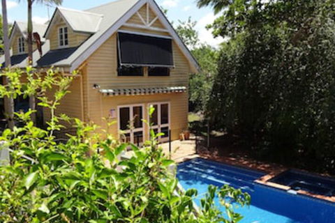Jacaranda Lodge B&B - Hervey Bay Accommodation 0