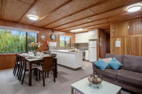 Renmark River Villas & Boats & Bedzzz - Tourism Hervey Bay 1