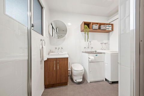 Renmark River Villas & Boats & Bedzzz - Tourism Hervey Bay 2