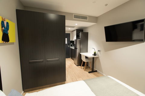 Studio 8 Residences - Adults Only - Hervey Bay Accommodation 3