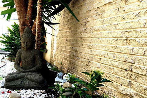 Deluxe Lake View House - Hervey Bay Accommodation 1