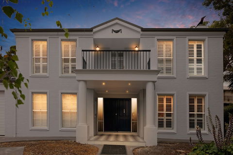 Sandymount - Hervey Bay Accommodation 0