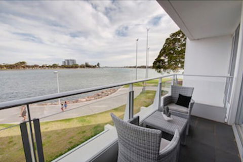Bridgepoint 106 - Hervey Bay Accommodation 0