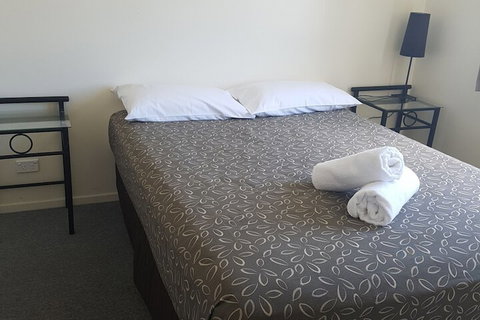 Lucinda Fishing Lodge - Tourism Hervey Bay 7