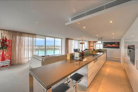 Bridgepoint 1105 - Hervey Bay Accommodation 2