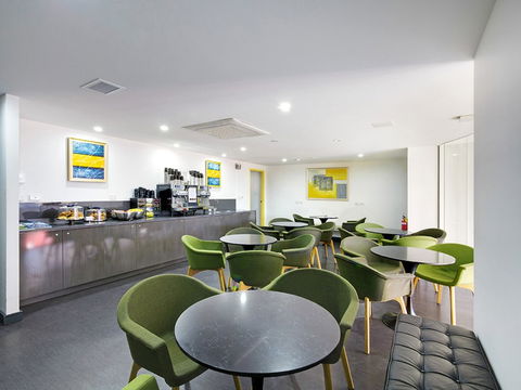 ValueSuites Green Square - Hervey Bay Accommodation 5