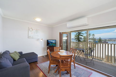 Newcastle Short Stay Apartments - Vista Apartment - Tourism Hervey Bay 1
