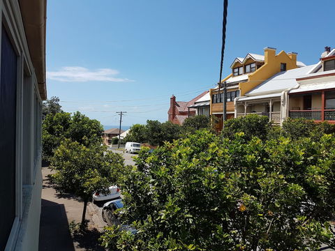 Newcastle Short Stay Apartments - Vista Apartment - Tourism Hervey Bay 2