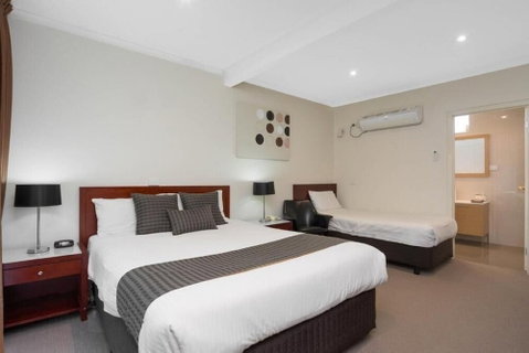 New Crossing Place Motel & Apartments - Hervey Bay Accommodation 1