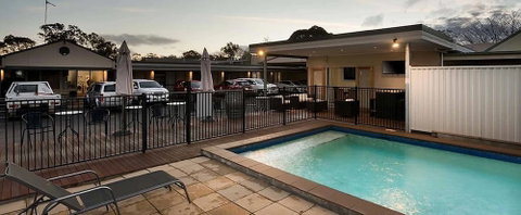 New Crossing Place Motel & Apartments - Hervey Bay Accommodation 0