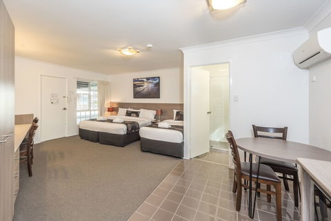 Takalvan Motel - Tourism Hervey Bay 5