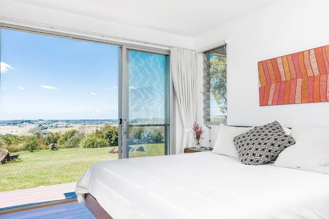 A PERFECT STAY - Jali Burugar - Tourism Hervey Bay 3