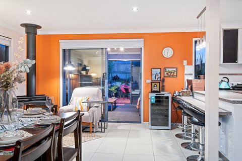 Madsen Retreat - Hervey Bay Accommodation 5