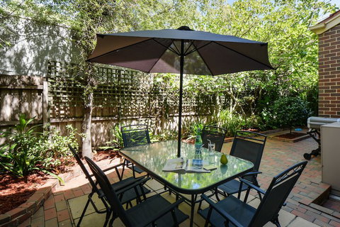 BOUTIQUE STAYS - Brighton Abode - Hervey Bay Accommodation 3
