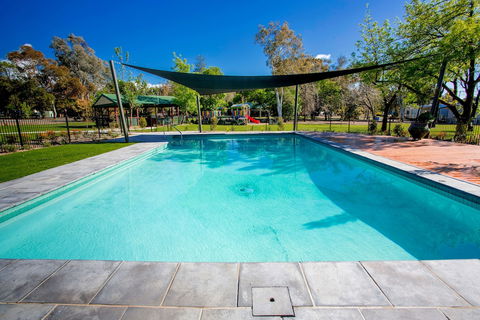 Albury Gardens Tourist Park - Hervey Bay Accommodation 4