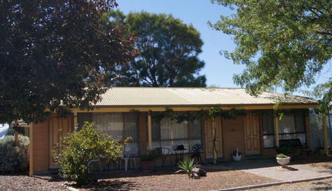 Milang Lakes Motel - Hervey Bay Accommodation 0