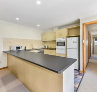 City Crashpad Apartment - Hervey Bay Accommodation