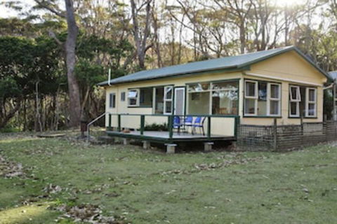 Pebbly Beach Shacks - Hervey Bay Accommodation 0