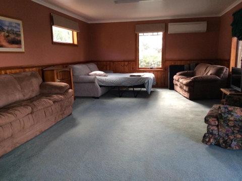 Our Cottage - Hervey Bay Accommodation 4
