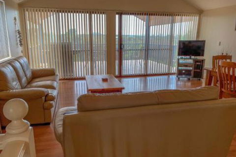 The Curly Seahorse - Hervey Bay Accommodation 5