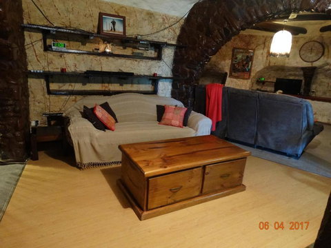 Dis Place - Hervey Bay Accommodation 5