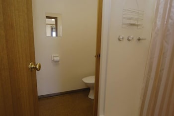 Razorback 3 - Tourism Hervey Bay 0