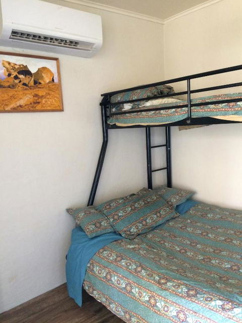 Blue Dog Holiday Units - Hervey Bay Accommodation 4
