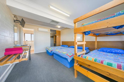 Nullarbor Roadhouse - Hervey Bay Accommodation 6
