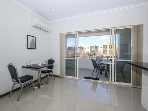 Rose Hotel Clarkson - Hervey Bay Accommodation 5