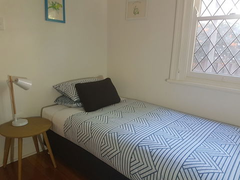 Newcastle Executive Homes - Cooks Hill Cottage - Hervey Bay Accommodation 5