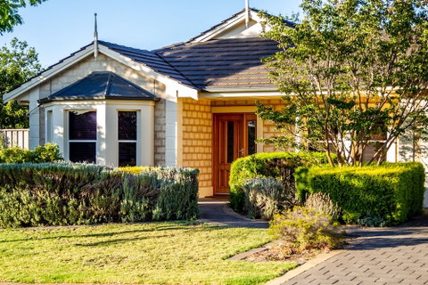 Lochnagar Barossa - Adults Only - Hervey Bay Accommodation 1