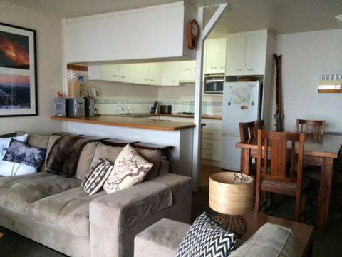 Molonys 12 - Hervey Bay Accommodation 5