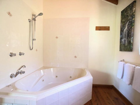 Pencil Creek Cottages - Hervey Bay Accommodation 2