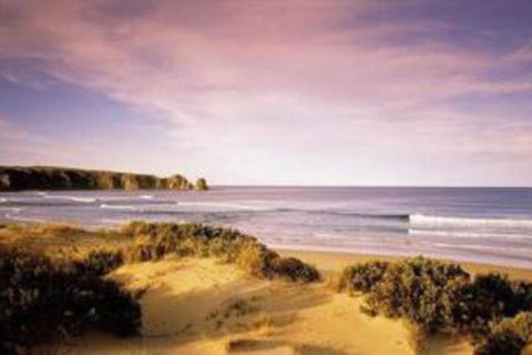 Iona Beach House Cowes - Hervey Bay Accommodation 7