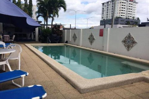 Inner City Granny Flat - Hervey Bay Accommodation 5