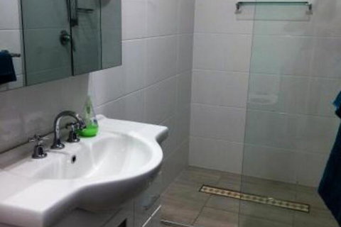 Inner City Granny Flat - Hervey Bay Accommodation 3