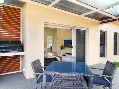 Ironbark Villa 6 - Hervey Bay Accommodation 3