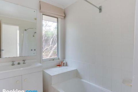 Panoramic Views Portsea - Hervey Bay Accommodation 3
