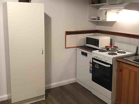 Derby Digs Cottage - Hervey Bay Accommodation 3