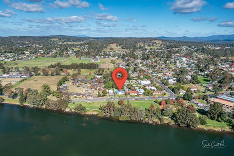 Moruya Holiday House - Hervey Bay Accommodation 3