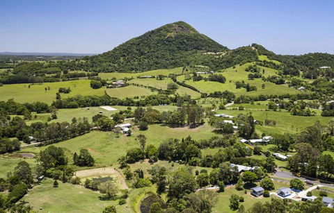 Eumundi Cottages Cottage 1 - Hervey Bay Accommodation 1